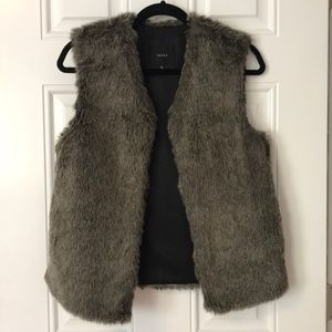 Aritzia Talula Fur Vest